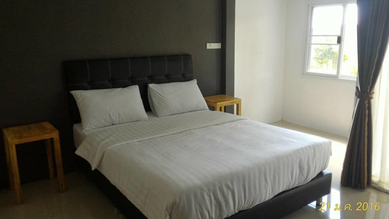 ลอฟเทล แอท นคร Hostel นครศรีธรรมราช ภายนอก รูปภาพ