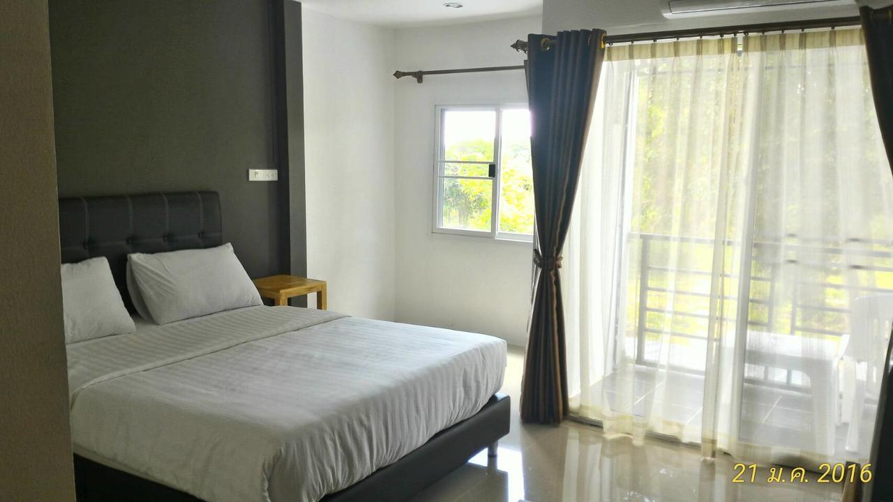 ลอฟเทล แอท นคร Hostel นครศรีธรรมราช ภายนอก รูปภาพ