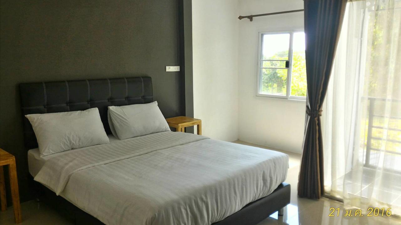 ลอฟเทล แอท นคร Hostel นครศรีธรรมราช ภายนอก รูปภาพ